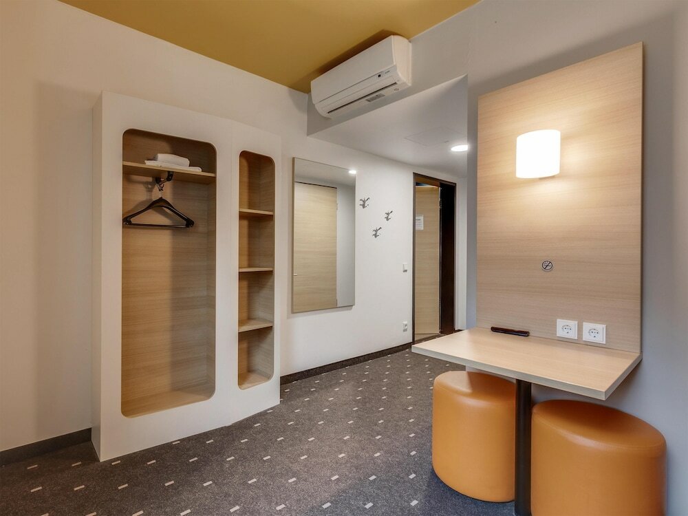 Фото B&b Hotel Bremen-Überseestadt