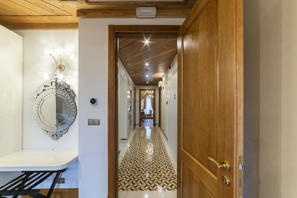 Фото Sintra Marmoris Camelia