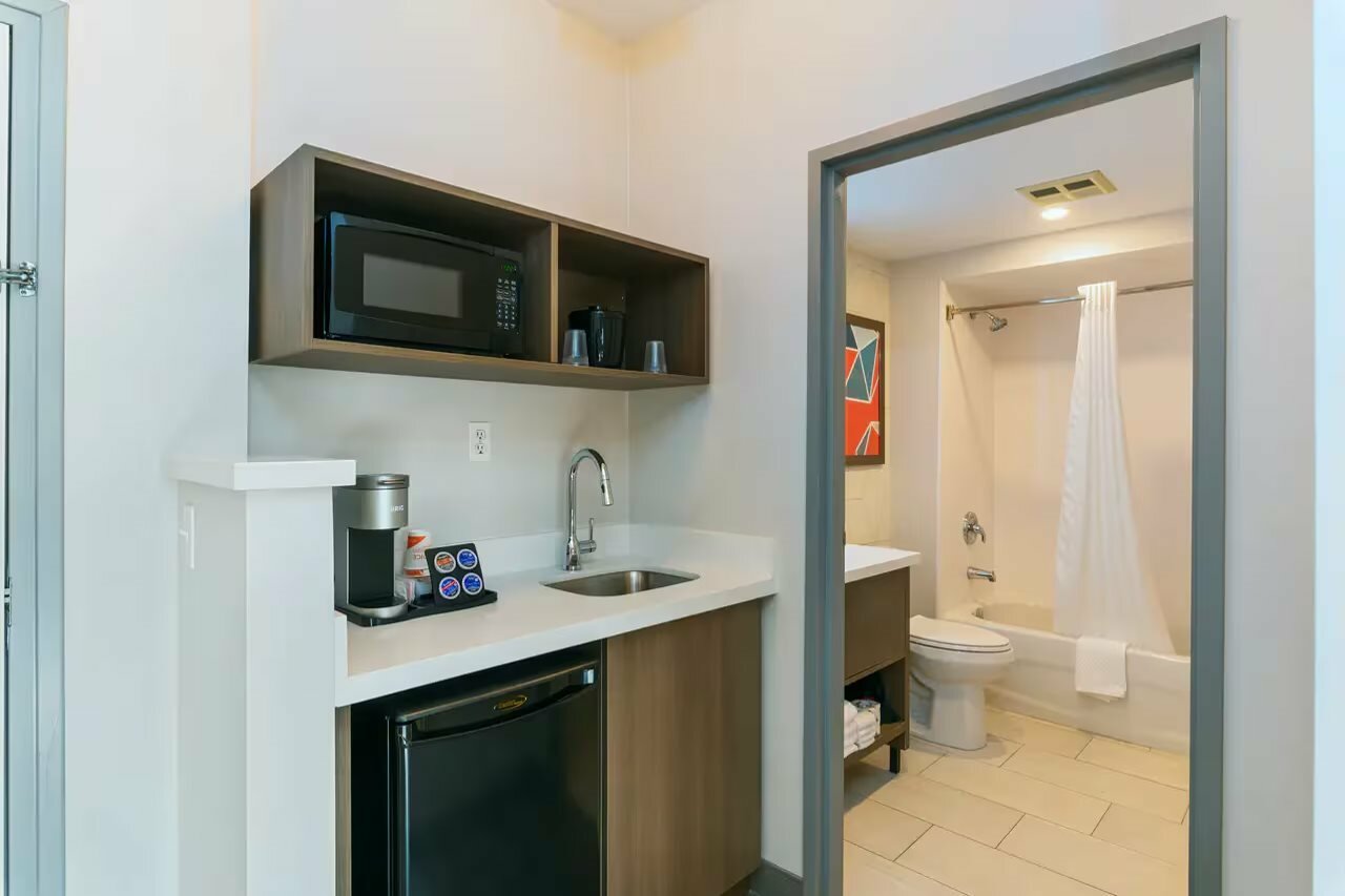 Фото Quality Suites London