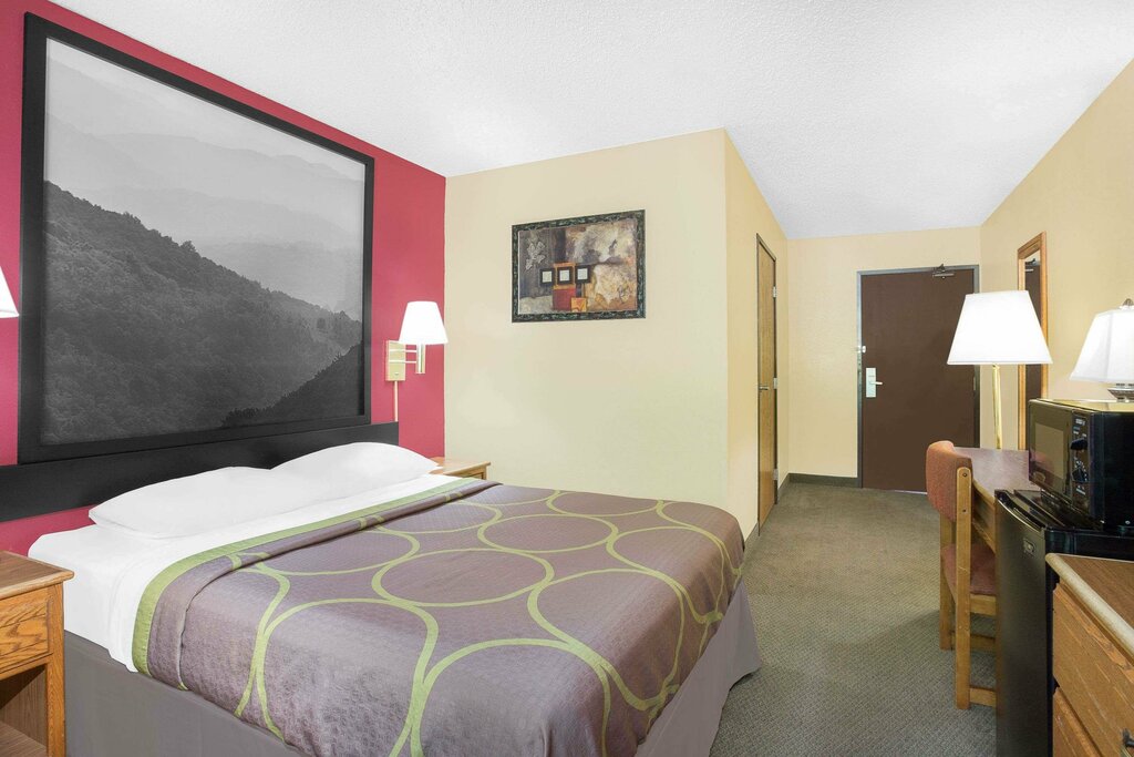 Hotel Super 8 Roanoke Va, Roanoke, photo