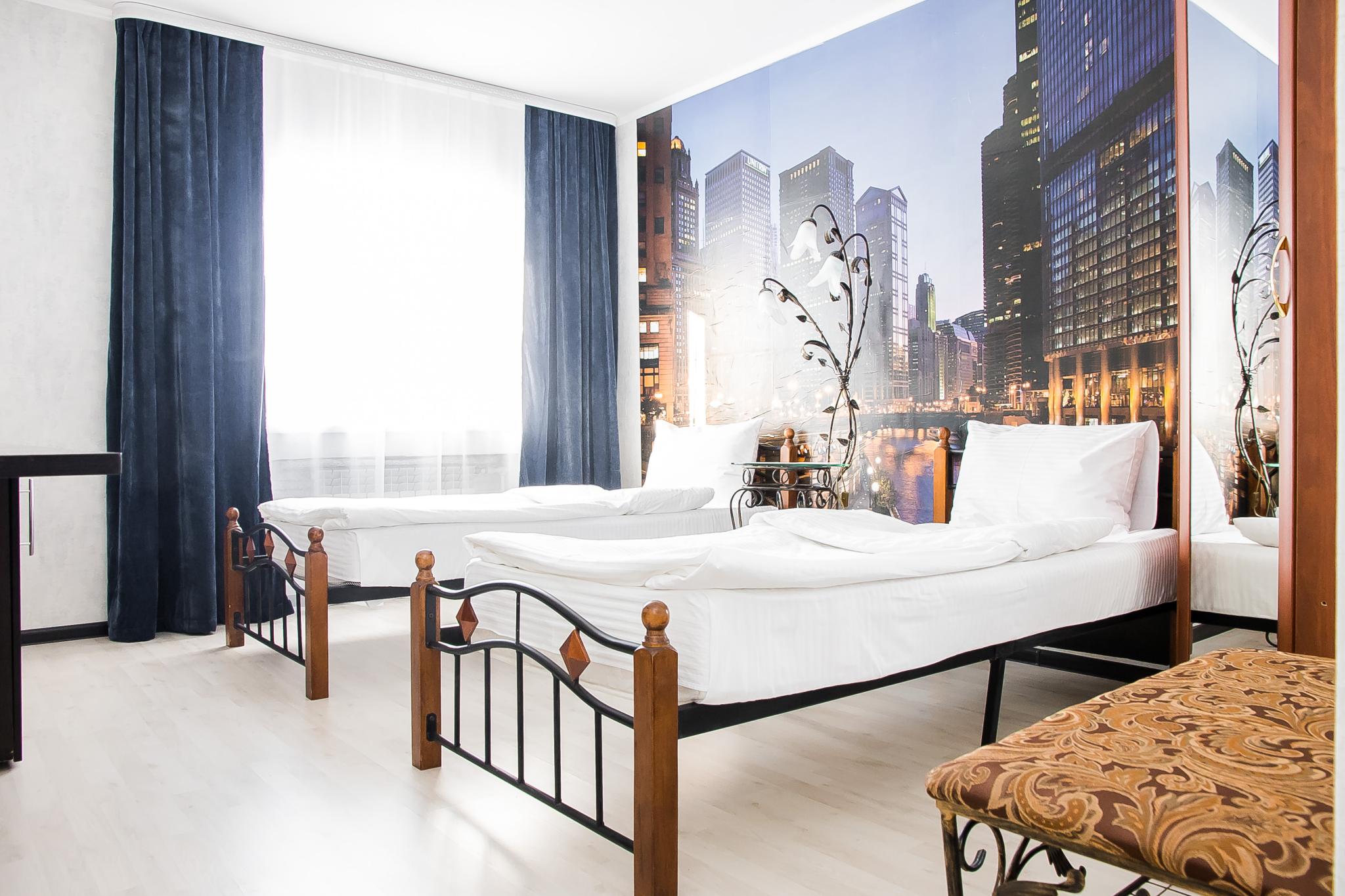 Фото отеля 2