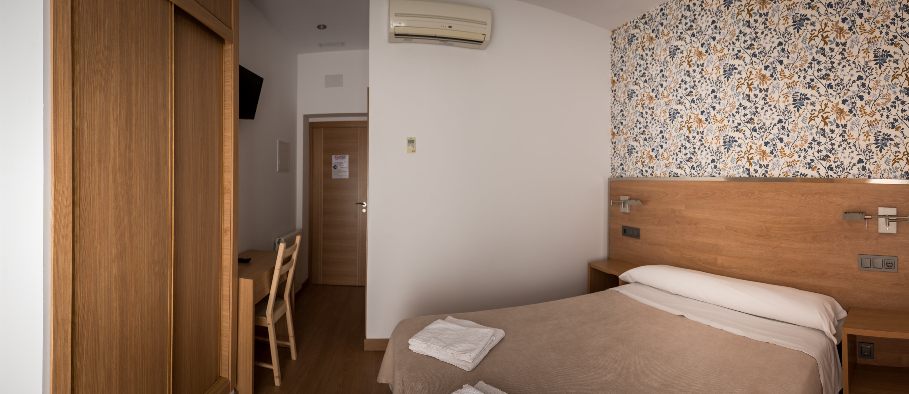 Фото Hostal San Antonio