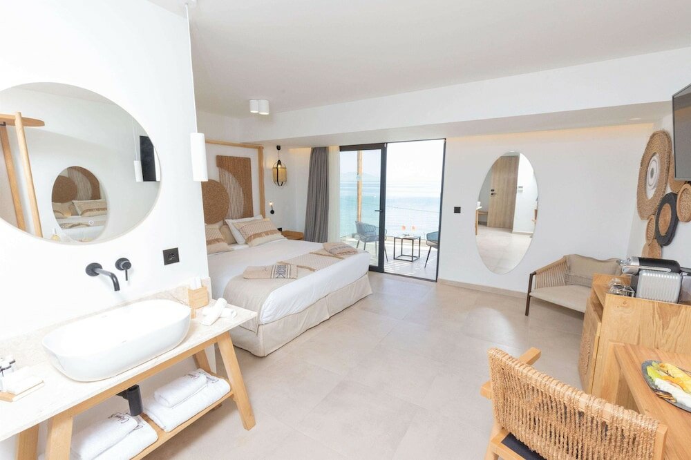 Фото Cabana Blu Hotel & Suites