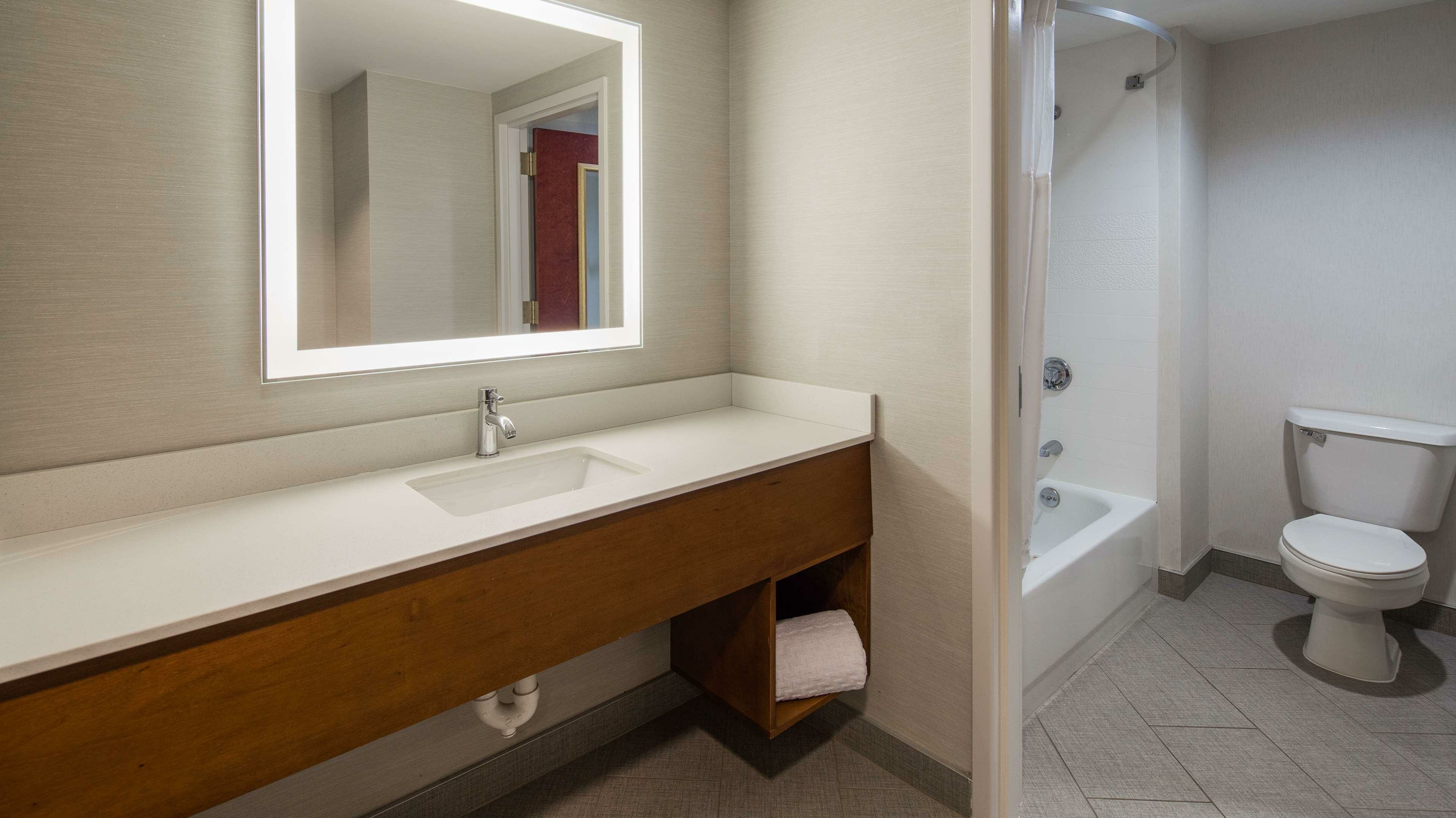 Фото Best Western Plus Boston Hotel