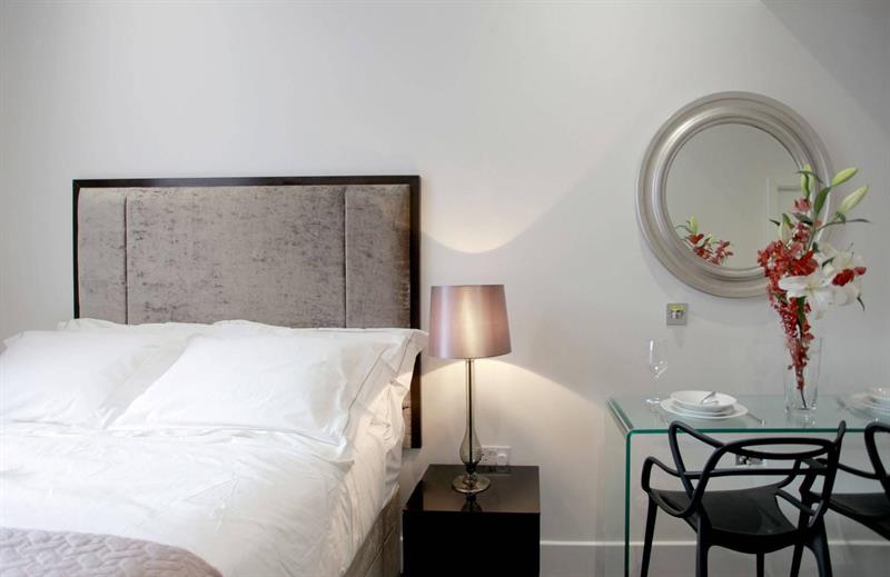 Фото Golden Square