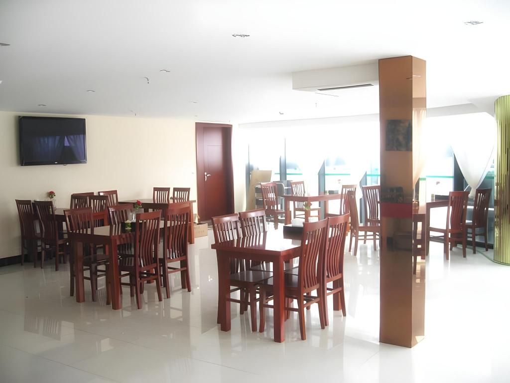 Фото GreenTree Inn Shanghai Jiading Anting Motor City Express Hotel