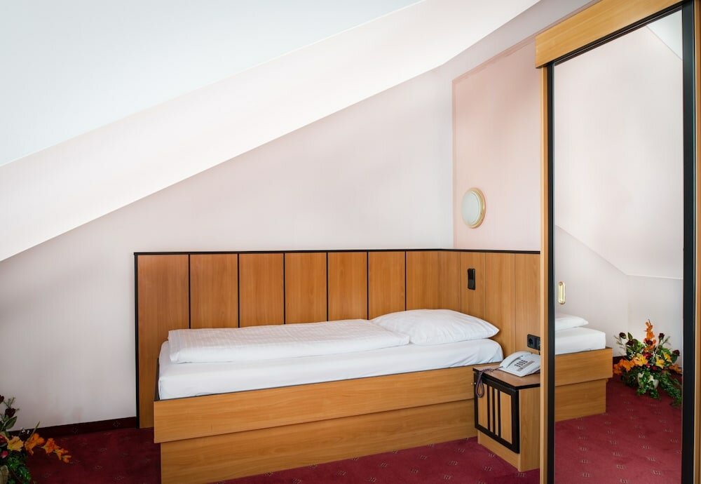 Фото Garten - & Kunsthotels Gabriel