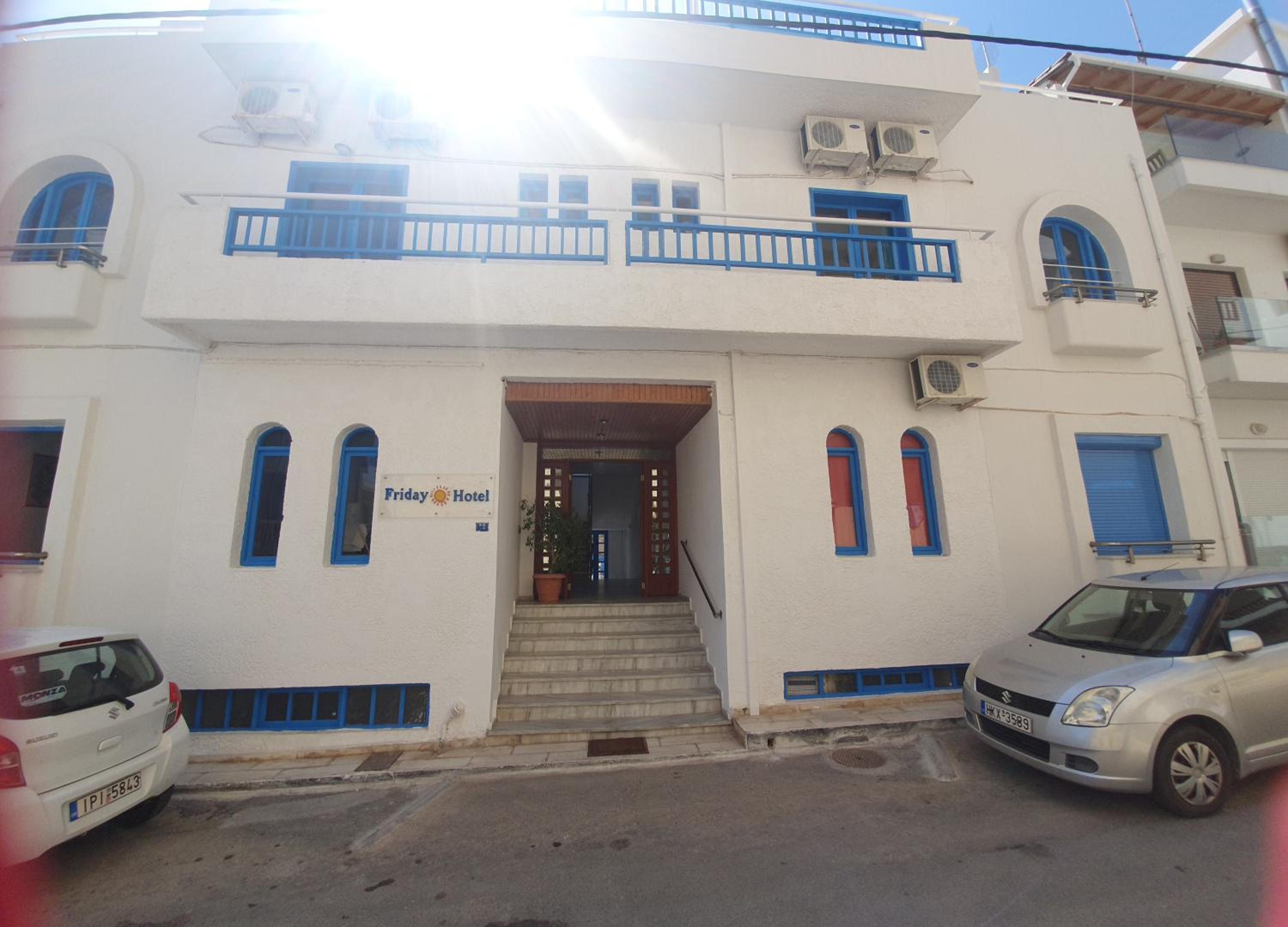 Фото отеля 1