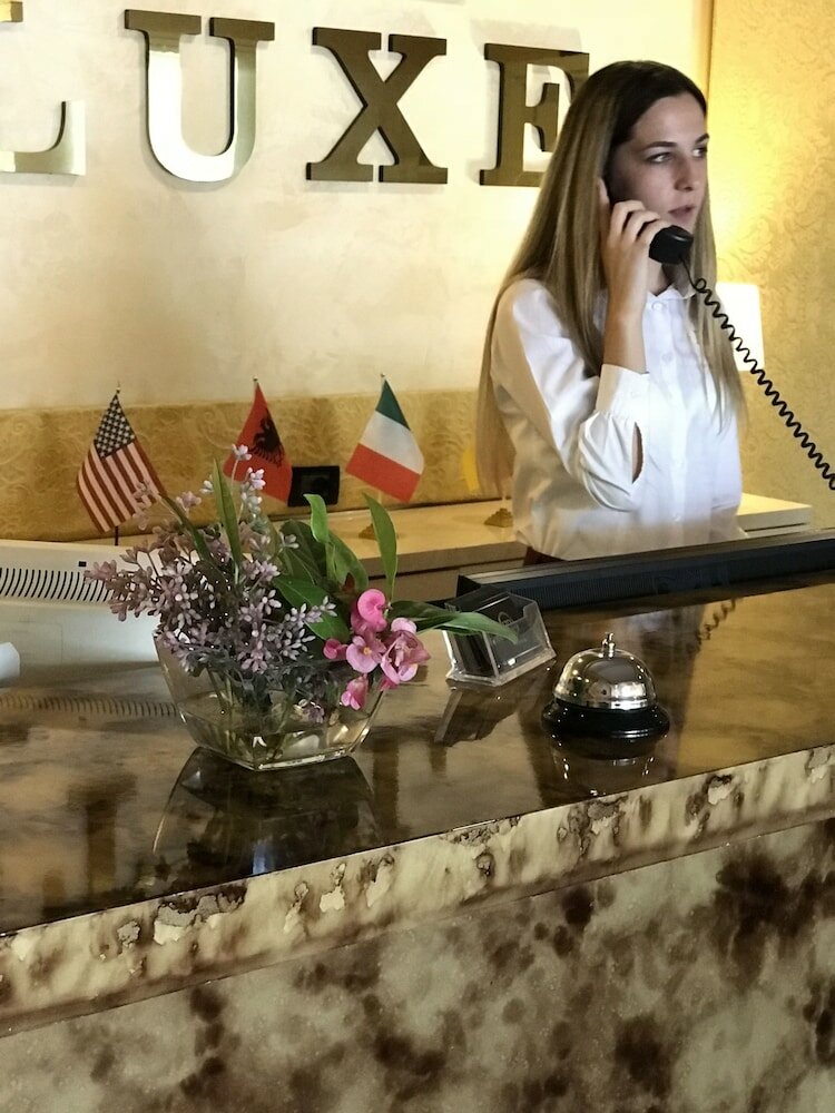 Фото Hotel Deluxe