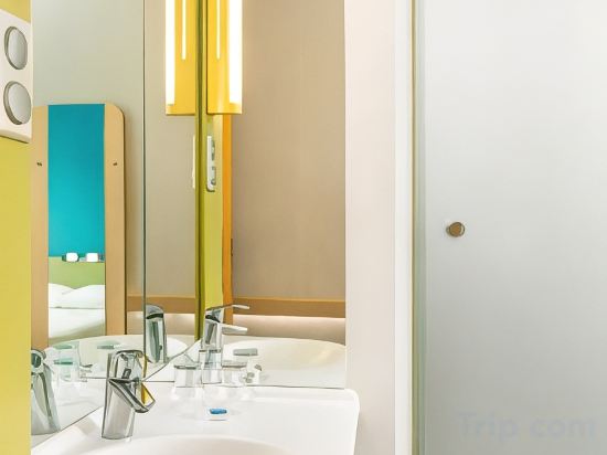 Фото Ibis budget Paris Porte de Vanves