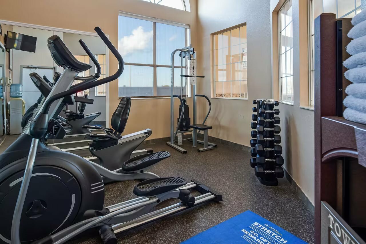 Фото Best Western Plus Lubbock Windsor Inn