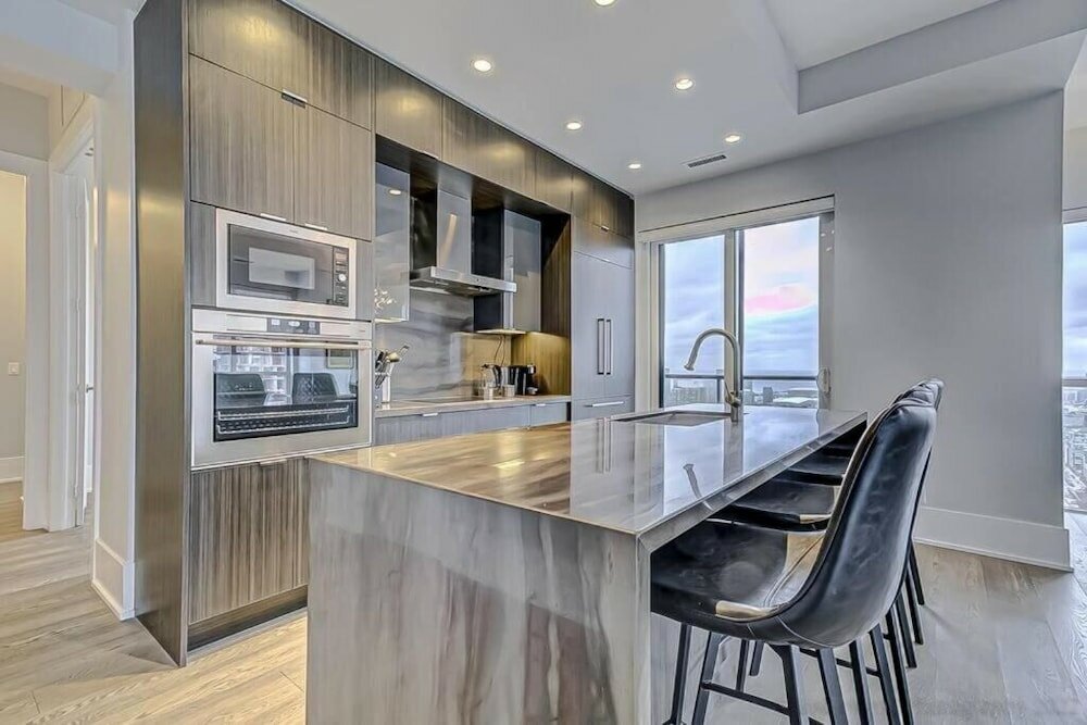 Фото Life Suites Loft - Cn Tower