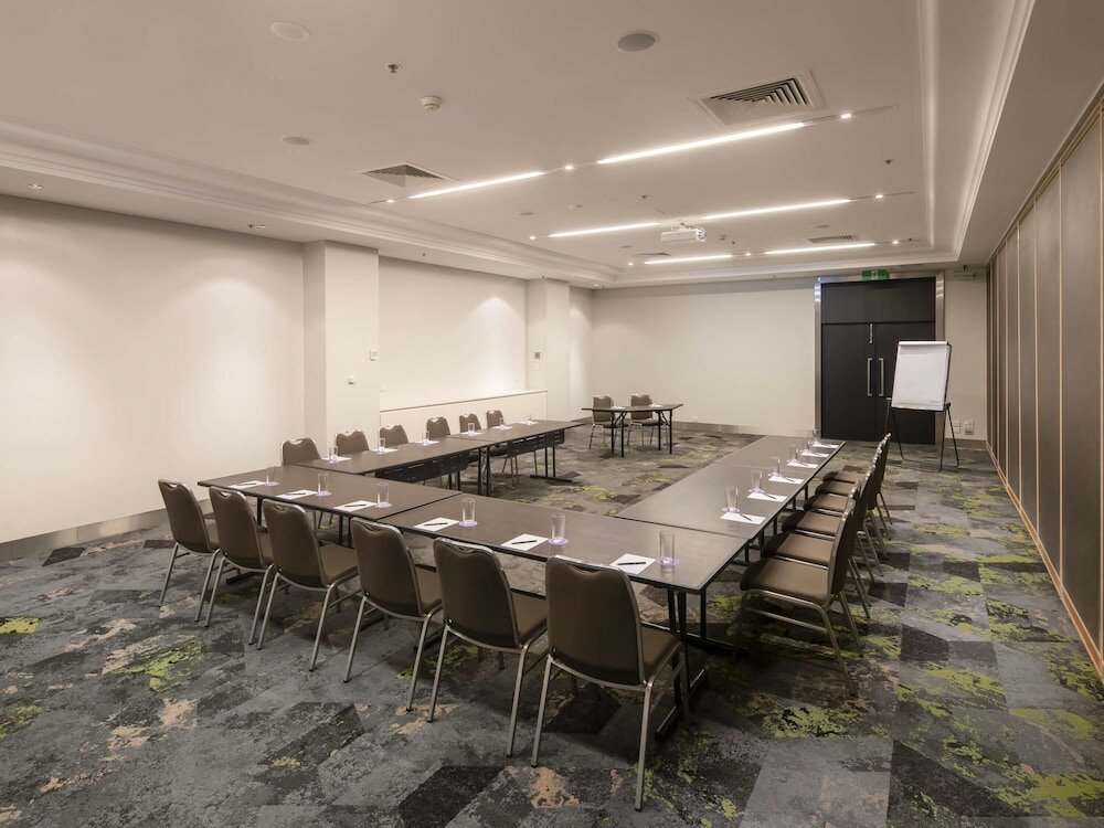 Фото Novotel Sydney International Airport Hotel