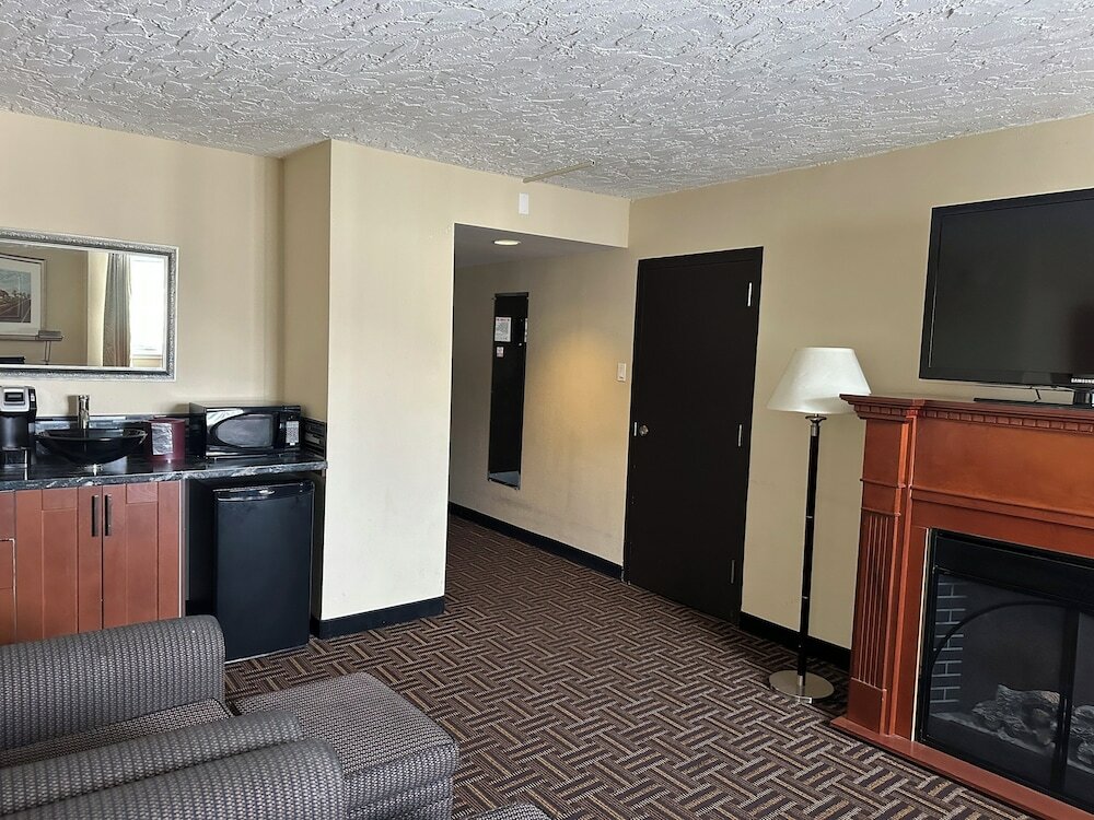 Фото Wyndham Garden Medicine Hat Conference Center