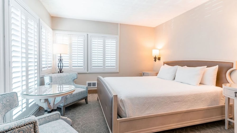 Фото Normandy Inn