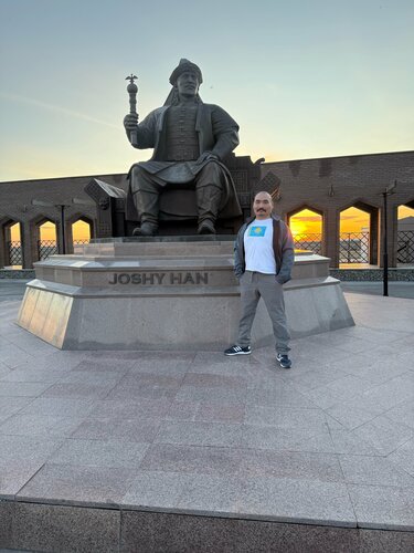 Жалаңаш якут қыздары