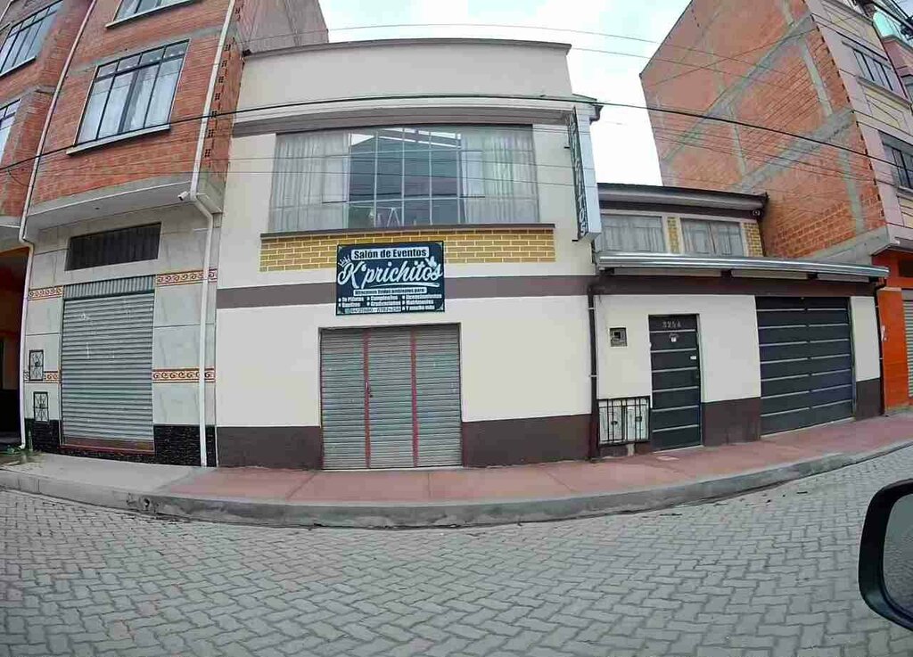 Presenters and event hosts K'Prichitos Event Hall, El Alto, photo