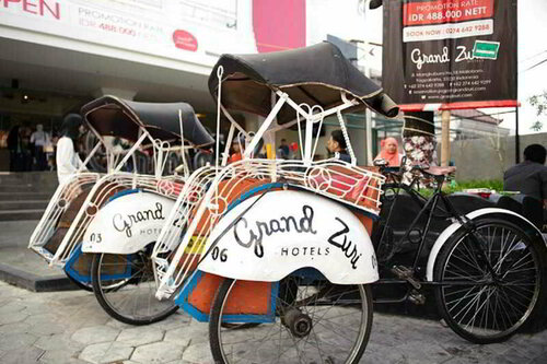Гостиница Grand Zuri Malioboro Yogyakarta в Джокьякарте