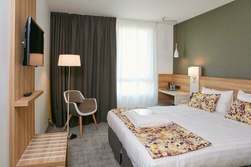 Гостиница Kyriad Pontarlier в Понтарлье