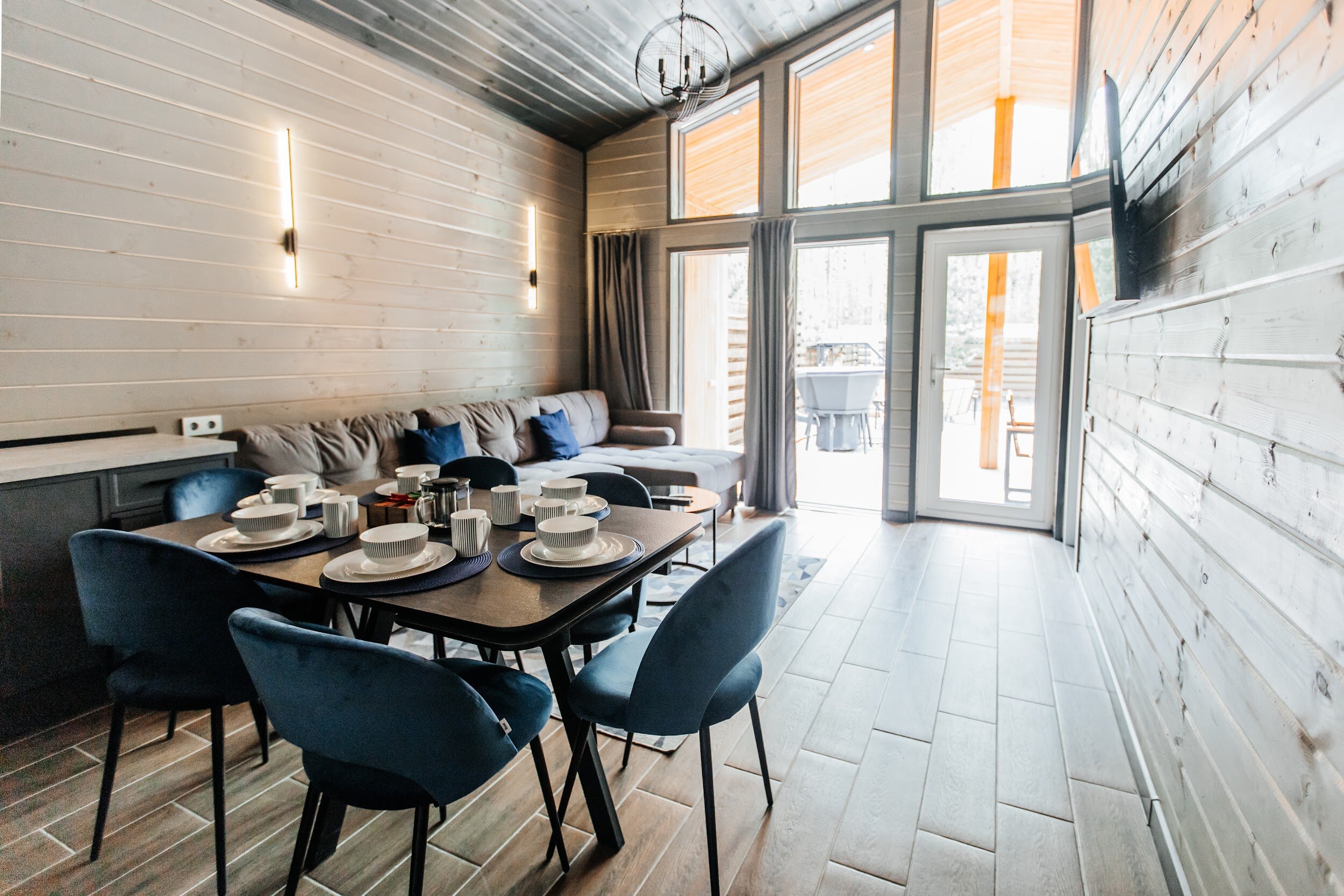 Фото Барн Вилладж