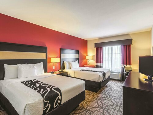 Гостиница La Quinta Inn & Suites by Wyndham Fargo-Medical Center в Фарго