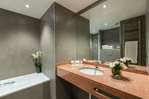 Гостиница Hôtel Montbriand Antony в Антони