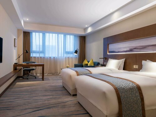 Гостиница Novotel Qingdao New Hope Hotel в Циндао