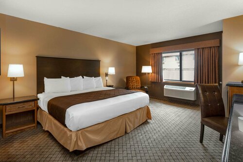 Гостиница AmericInn by Wyndham Hartford Wi
