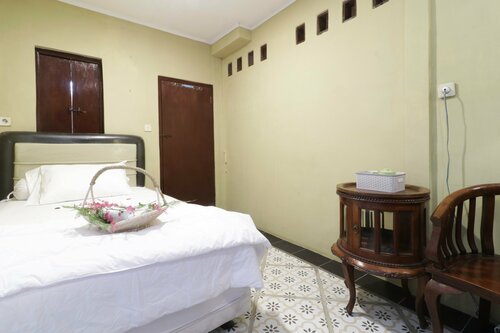 Гостиница Nila House, Sharia Family Home Stay в Депоке