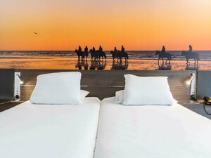 Гостиница Novotel Deauville Beach 