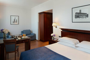 Гостиница Starhotels Premium Excelsior Bologna