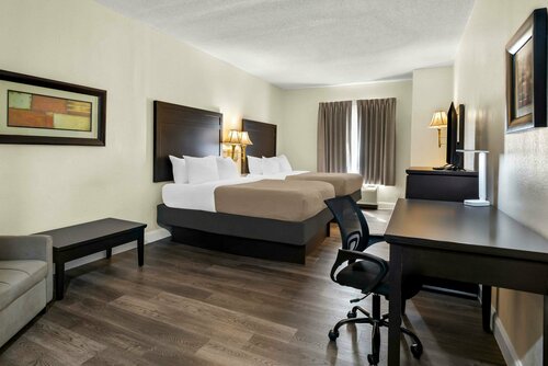 Гостиница Quality Inn & Suites Lafayette в Лафайетте