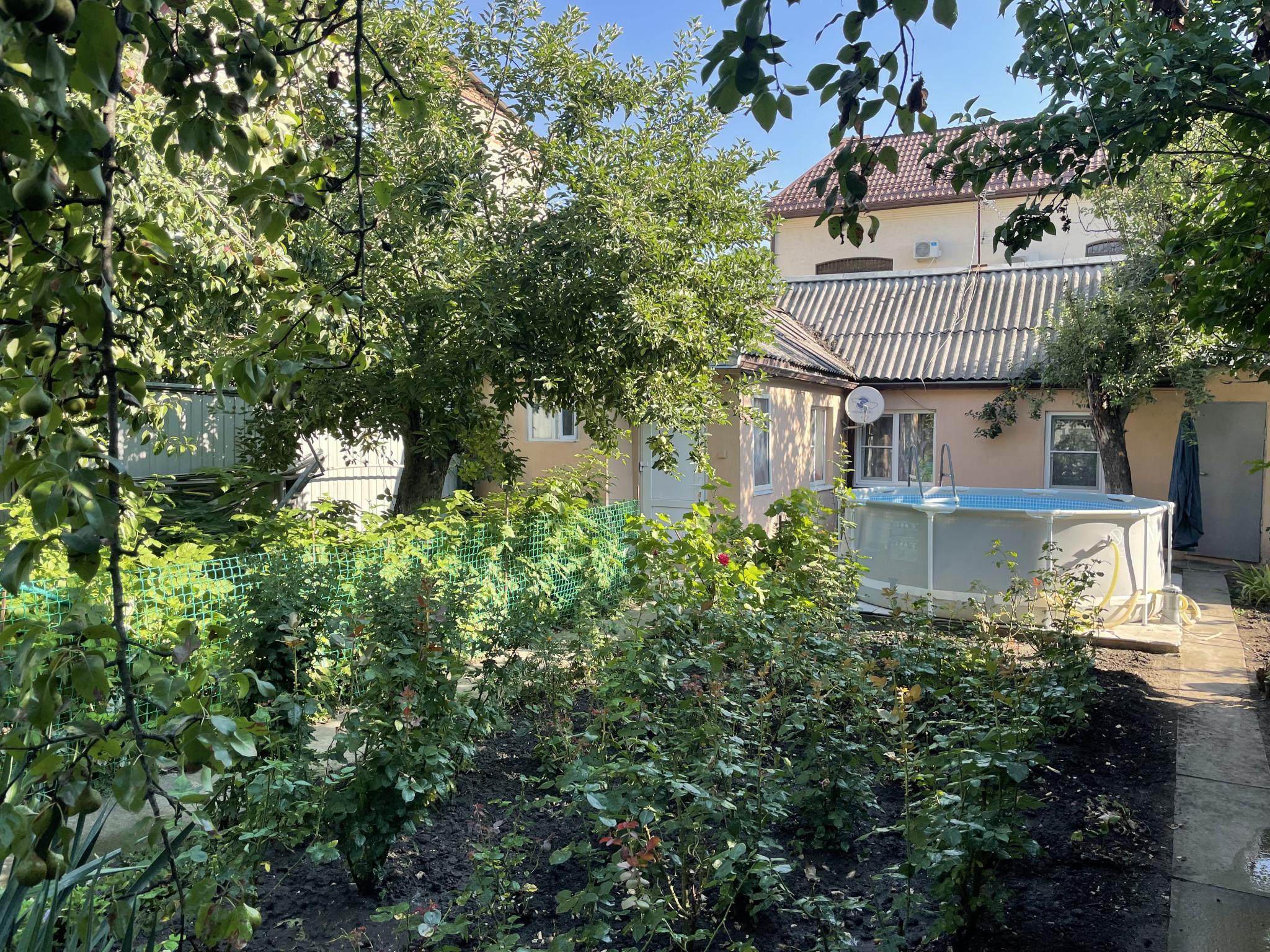 Фото Гостевой дом на Интернациональной 16