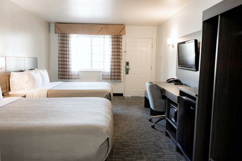 Гостиница Quality Inn & Suites Lathrop - South Stockton