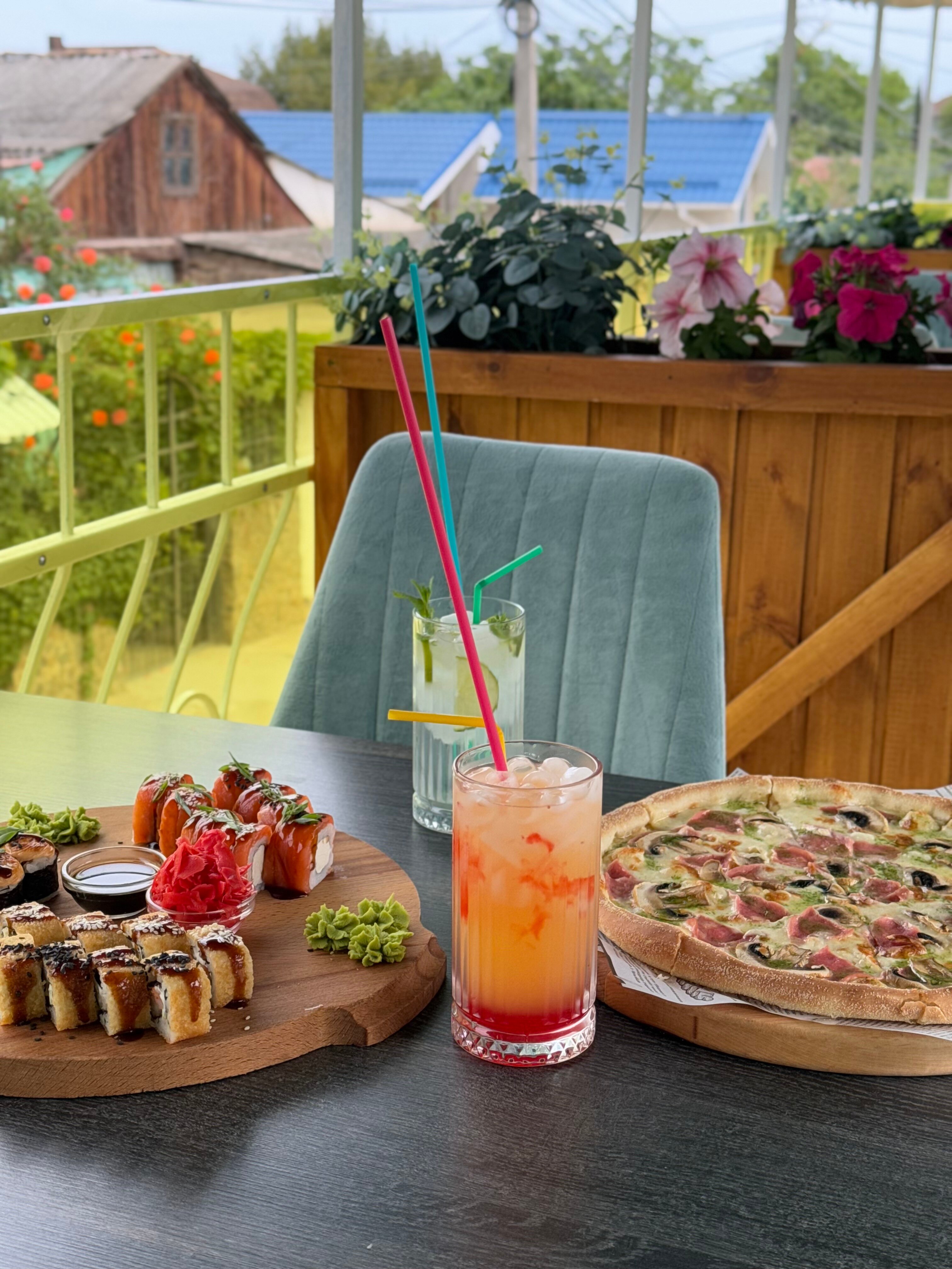 Фото отеля 2