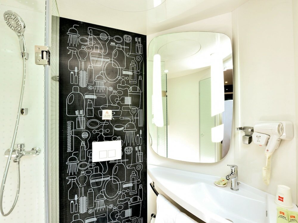 Фото Ibis Wenzhou University Hotel