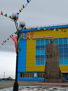 V.I. Lenin (Anadyr, Mira Street, 6), monument, memorial