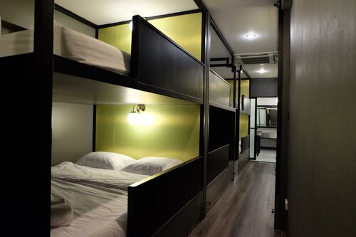 Гостиница Four Sisters Homestay - Hostel в Бангкоке