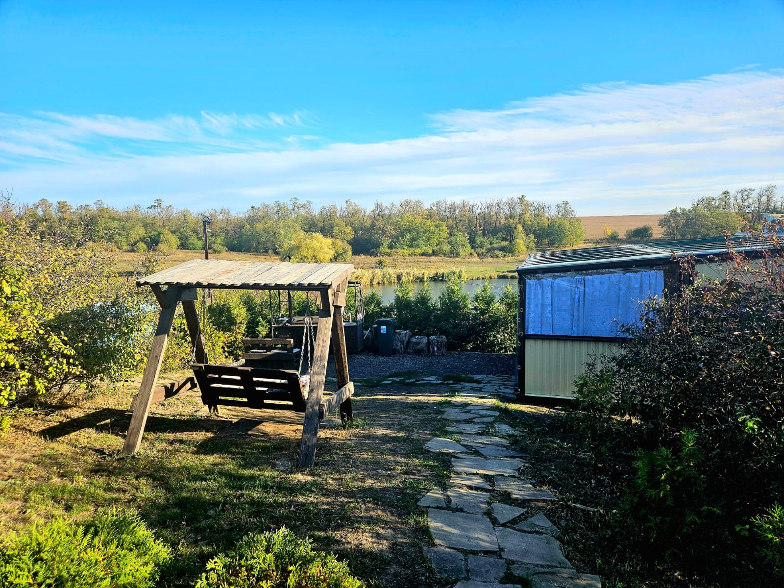 Фото Домик в терновнике