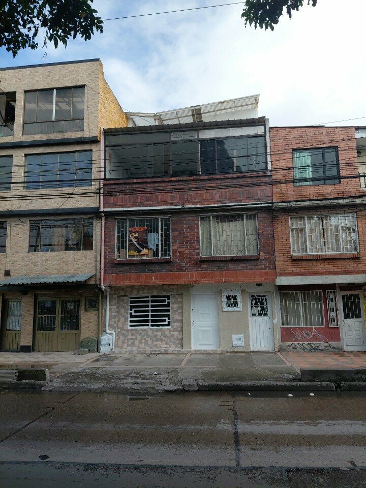 Perfume and cosmetics shop Variedades gml, Bogota, photo