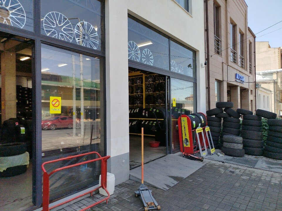 Tires and wheels World of wheels, Yerevan, photo