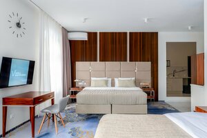 Гостиница V Hotel&Rooftop Lounge
