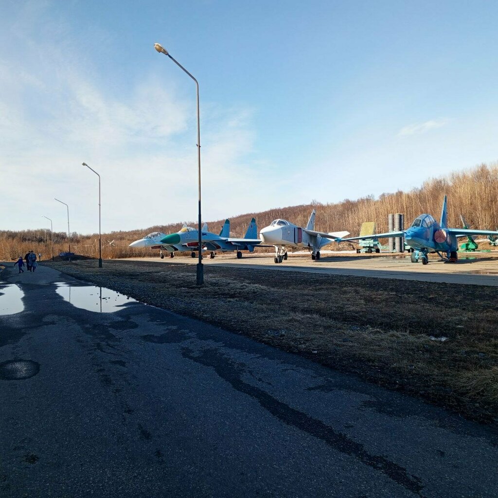 Monument to technology Самолёт Су-24, Murmansk Oblast, photo