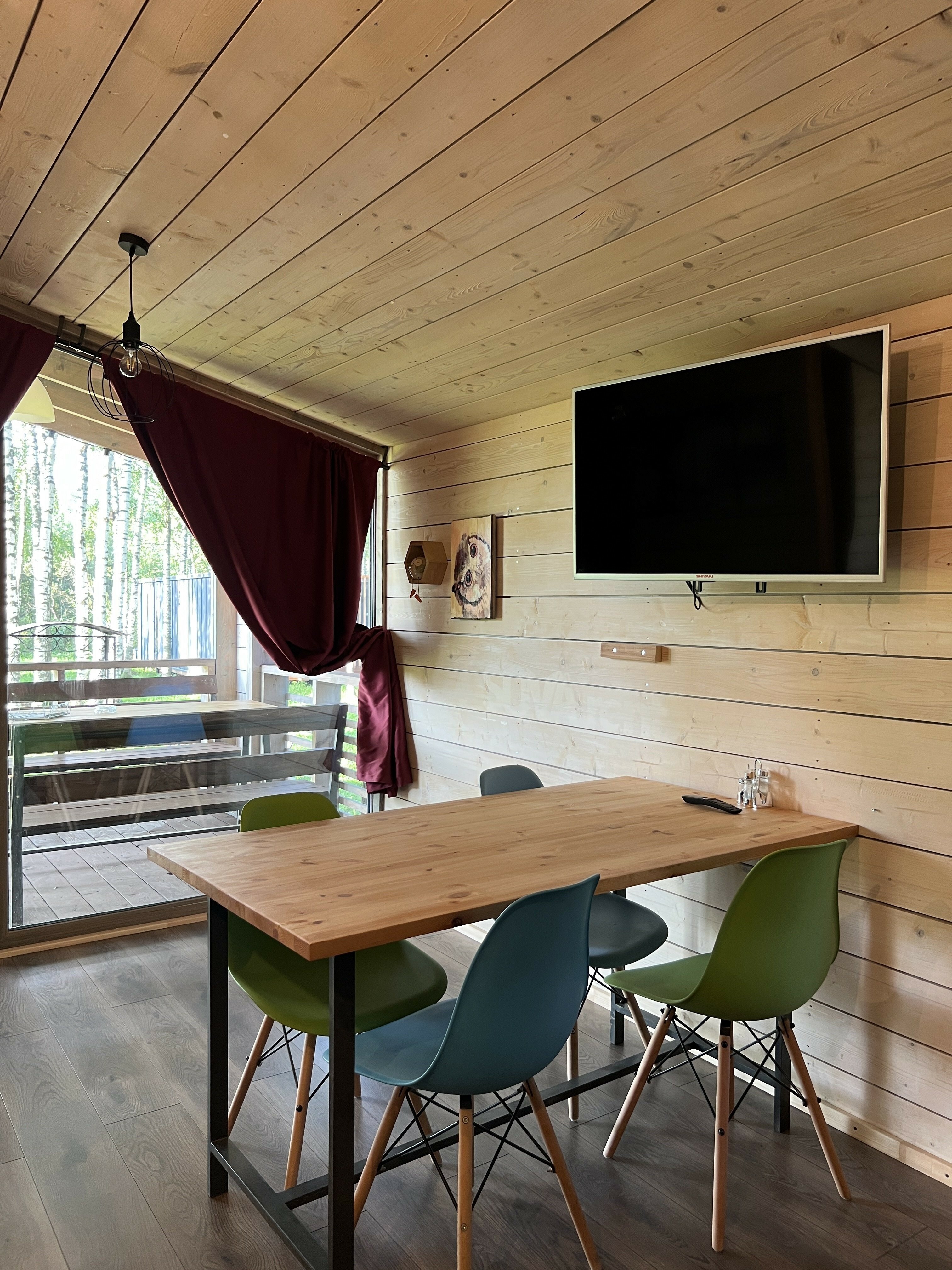 Фото Klever House, Голубое озеро