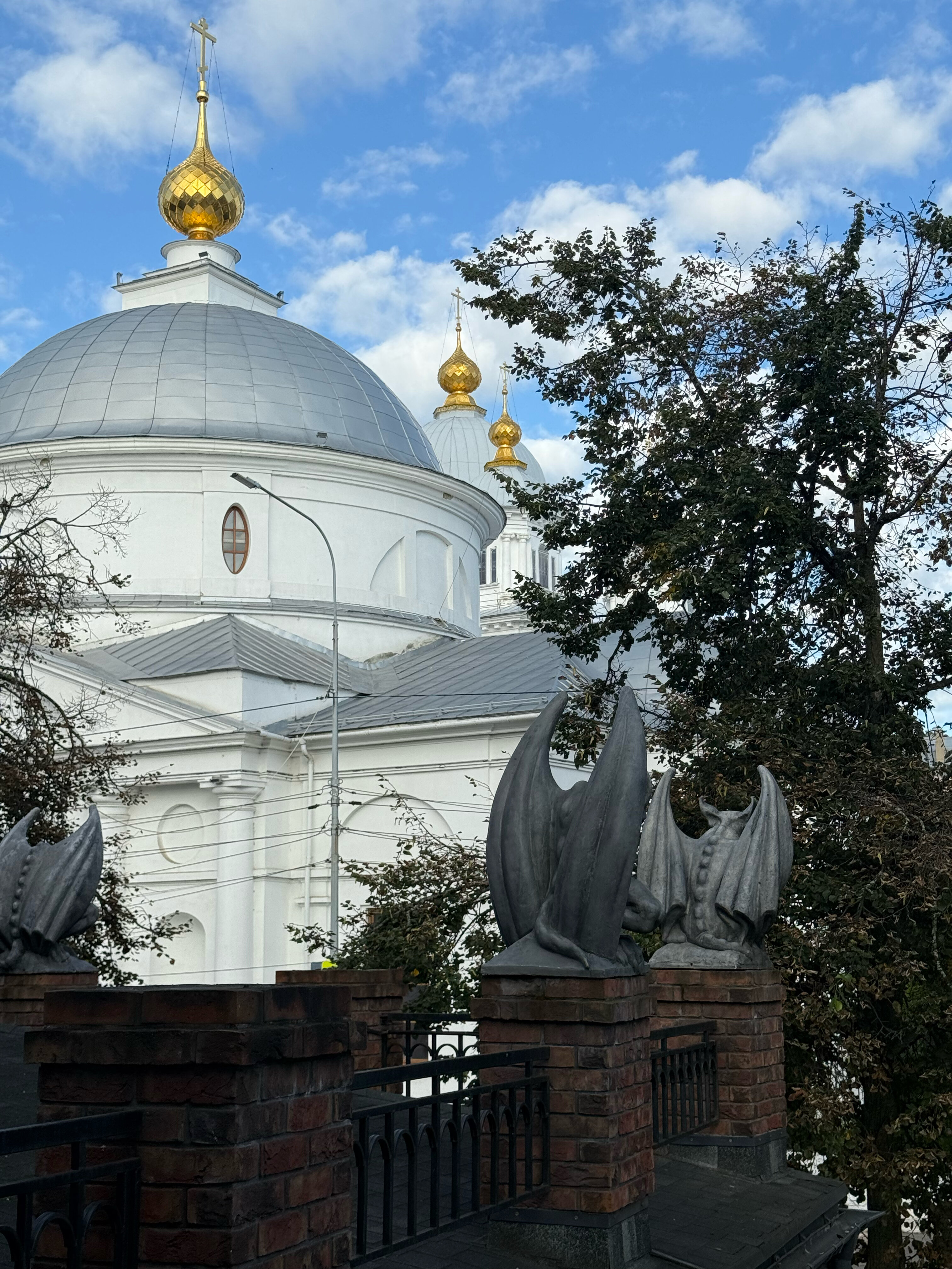 Фото Дом с гаргульями