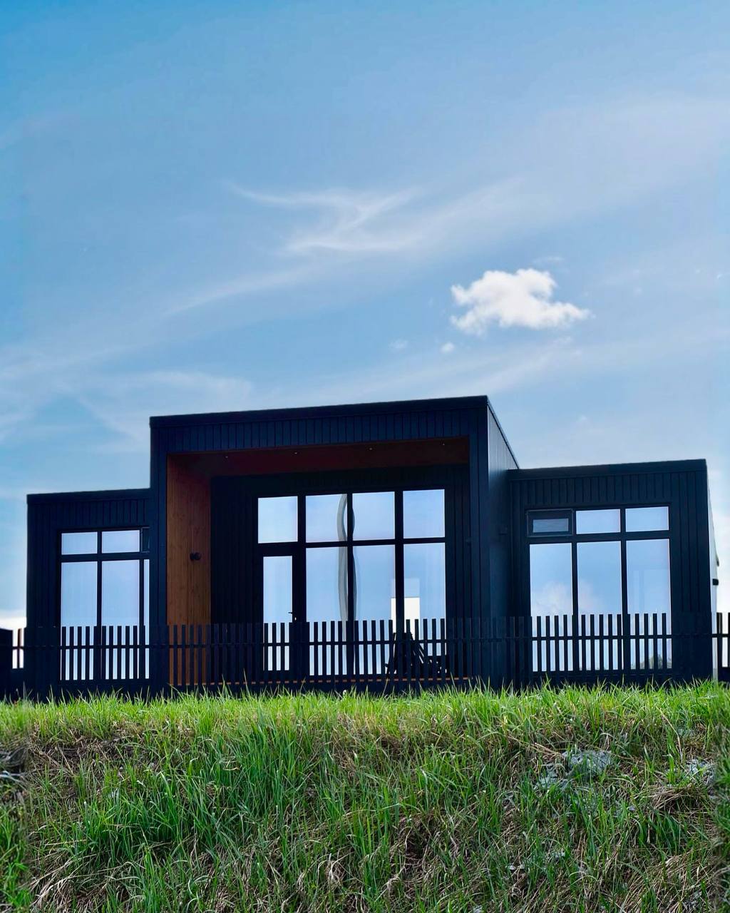 Фото Black Space