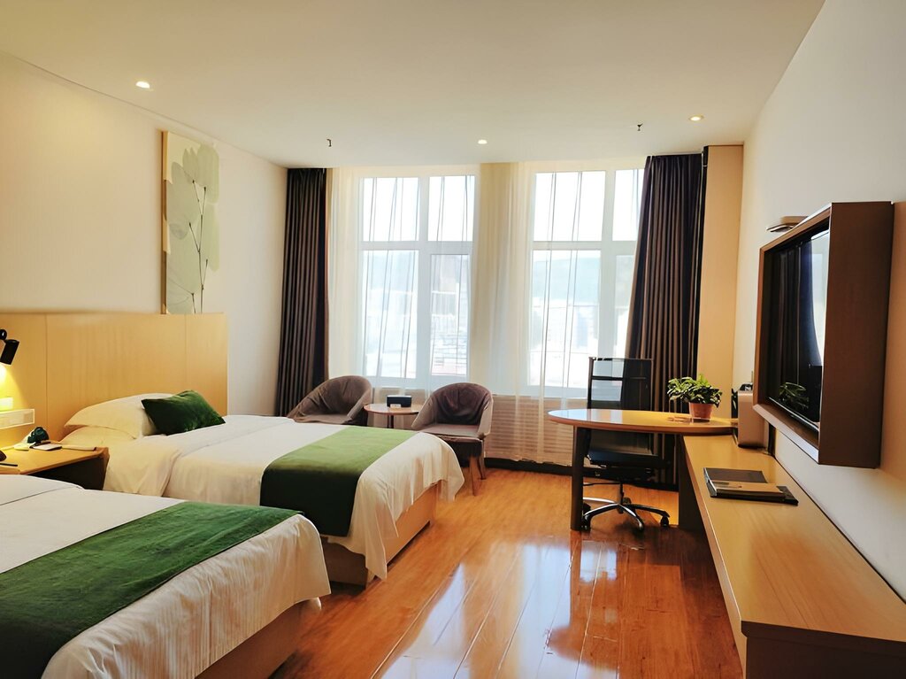 Hotel GreenTree Inn Pingliang Jinding Times Square, Pingliang, photo