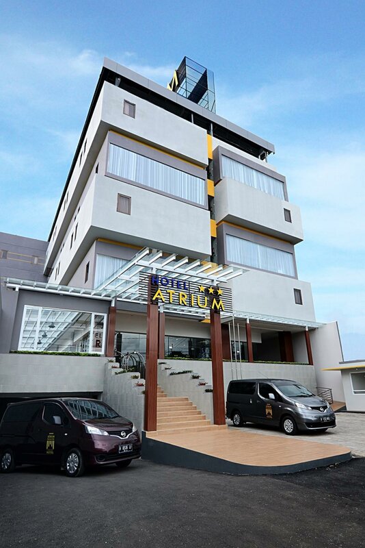 Гостиница Atrium Premiere Hotel Cilacap