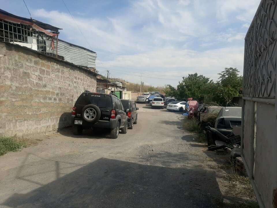 Auto parts and auto goods store Новые и подержанные запчасти, Yerevan, photo