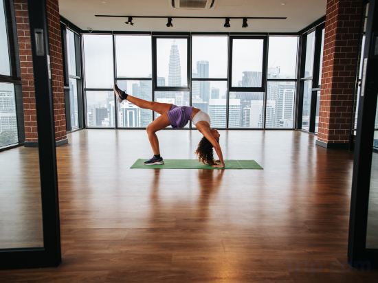 Фото Ceylonz Suites Klcc by Mana-Mana